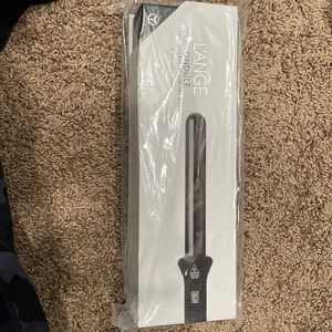 New L’ANGE ONDULE 25mm Tourmaline Infused Ceramic Curling Wand (Black)